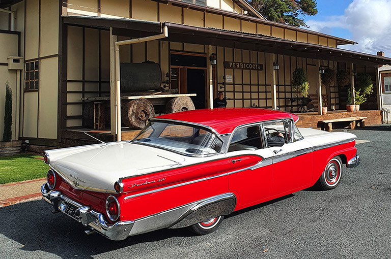 Flash Fairlane gallery 6